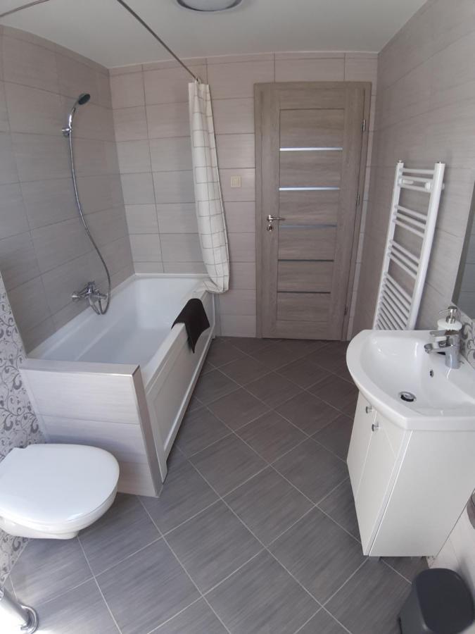 Profi Keco Apartman Balatonalmádi Екстериор снимка