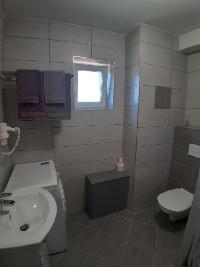 Profi Keco Apartman Balatonalmádi Екстериор снимка