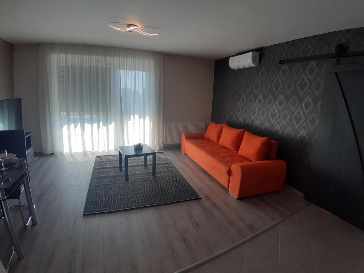 Profi Keco Apartman Balatonalmádi Екстериор снимка