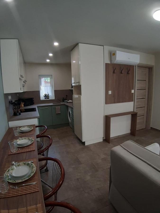 Profi Keco Apartman Balatonalmádi Екстериор снимка