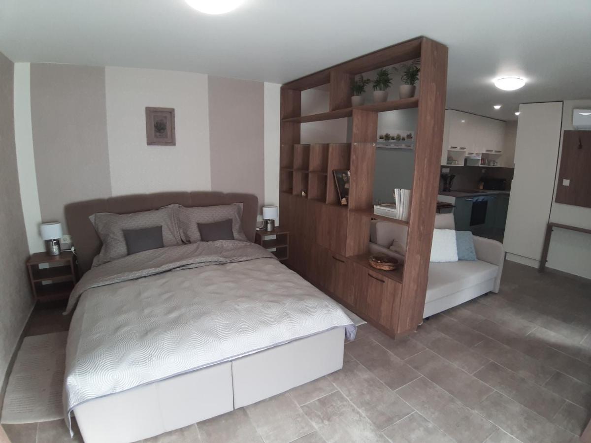 Profi Keco Apartman Balatonalmádi Екстериор снимка