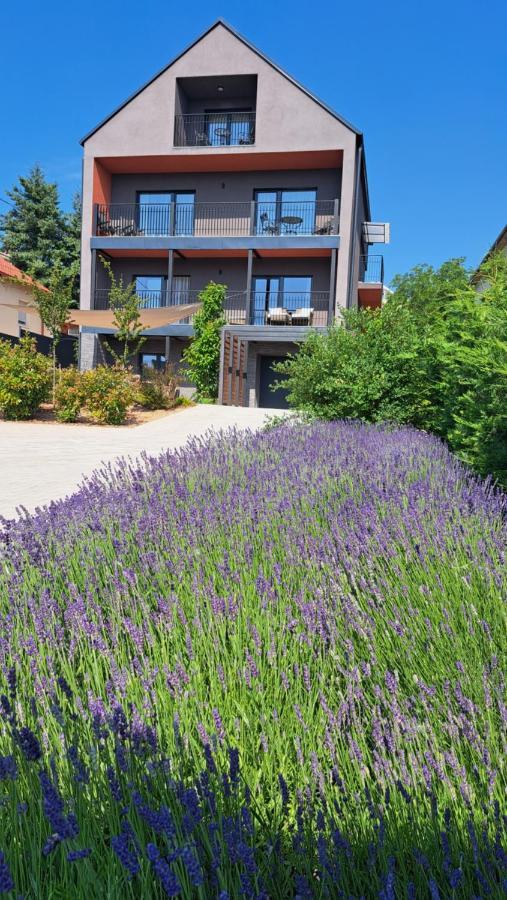 Profi Keco Apartman Balatonalmádi Екстериор снимка