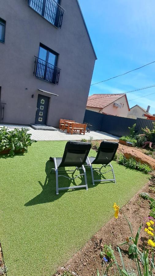 Profi Keco Apartman Balatonalmádi Екстериор снимка