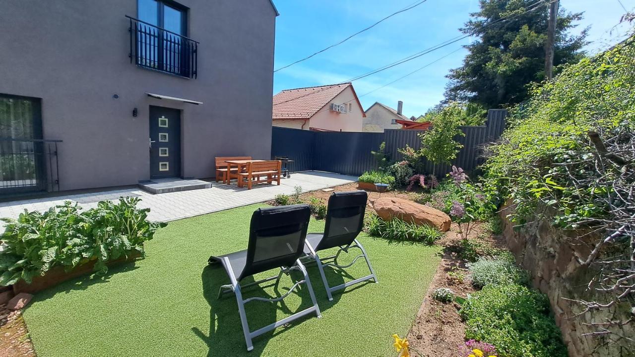 Profi Keco Apartman Balatonalmádi Екстериор снимка